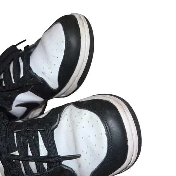 Nike Dunk Low – Black & White Men’s Sneakers Size 8.5 - Picture 14 of 17